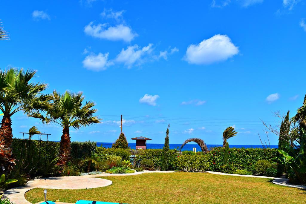 Latchi Beach Front Villa - Private Heated Pool - Amazing Uninterrupted Sea Views Polis 外观 照片