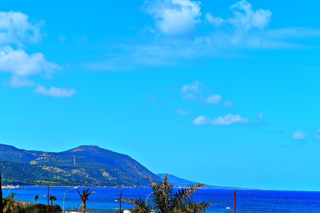 Latchi Beach Front Villa - Private Heated Pool - Amazing Uninterrupted Sea Views Polis 外观 照片