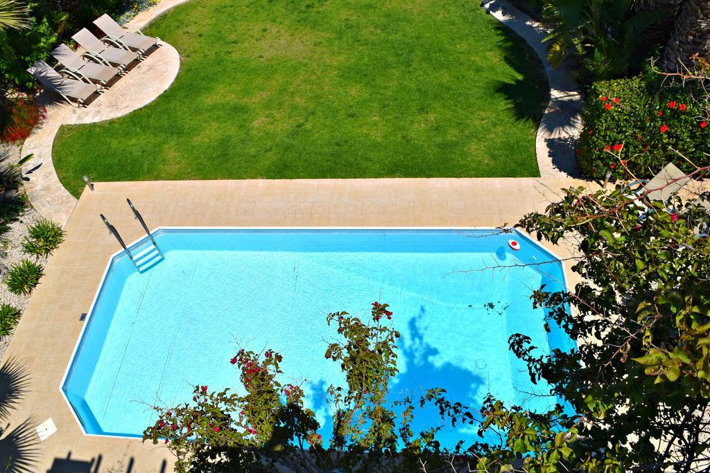 Latchi Beach Front Villa - Private Heated Pool - Amazing Uninterrupted Sea Views Polis 外观 照片