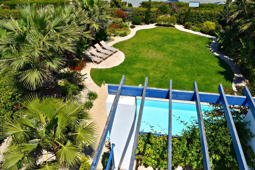 Latchi Beach Front Villa - Private Heated Pool - Amazing Uninterrupted Sea Views Polis 外观 照片